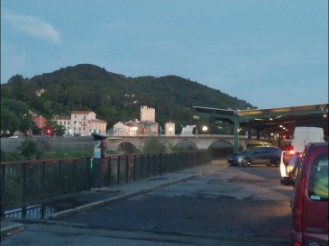 Alès la nuit