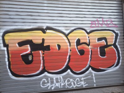graff Alès rideau fermé