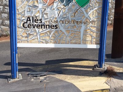 Tristesse...
Alès en cevennes
'L'espace du bien vivre'
