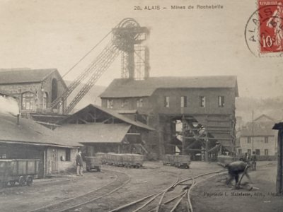 CPA ALAIS
Mines de Rochebelle
Carte postale ancienne d'Alès dans le Gard