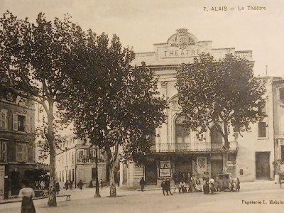 ALAIS le théatre
CPA - carte postale ancienne d'Alès.